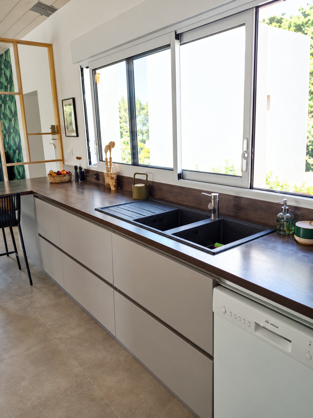 Cuisine sur mesure réalisée par Atelier des Cuisines