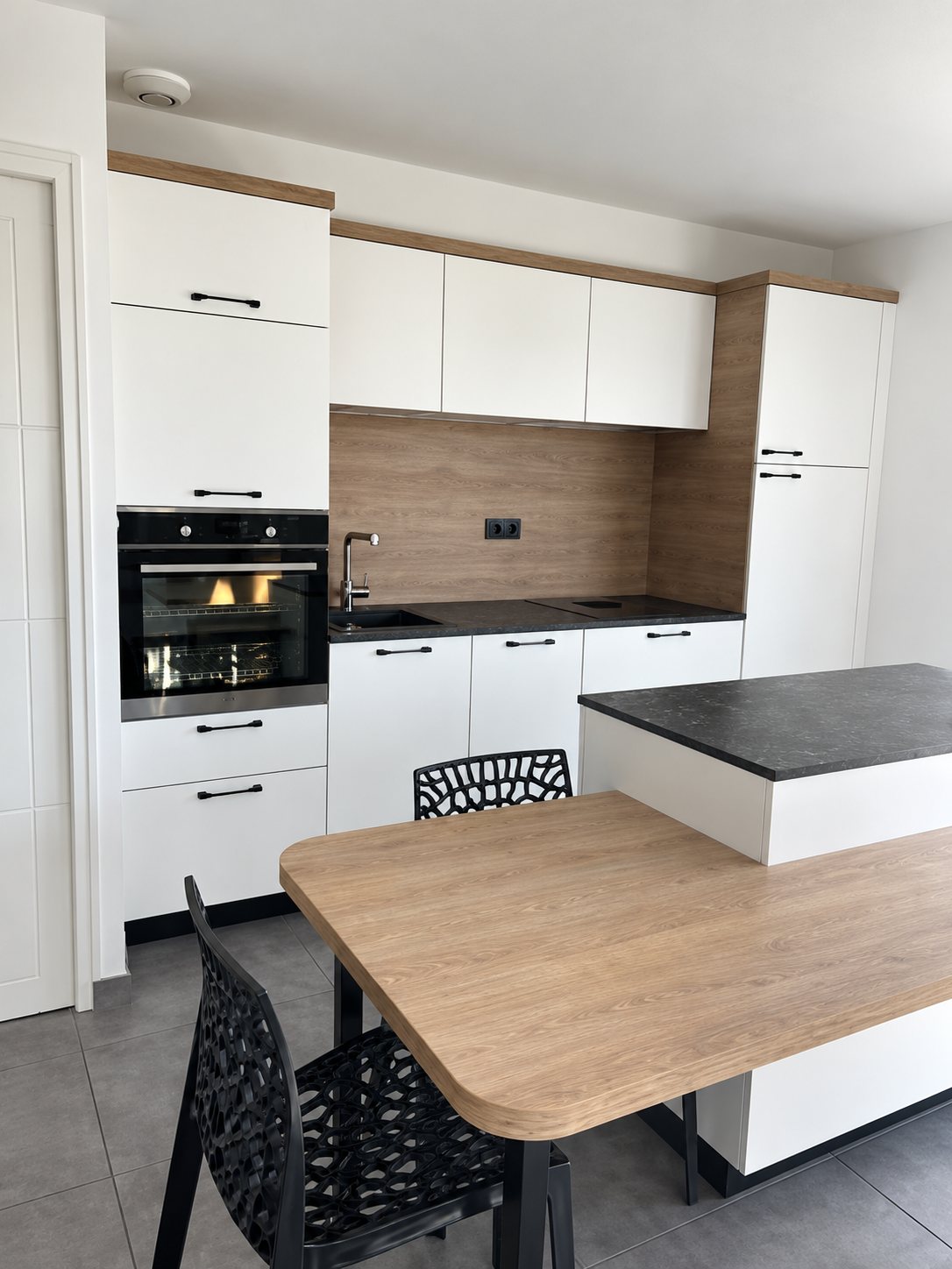 Cuisine sur mesure réalisée par Atelier des Cuisines